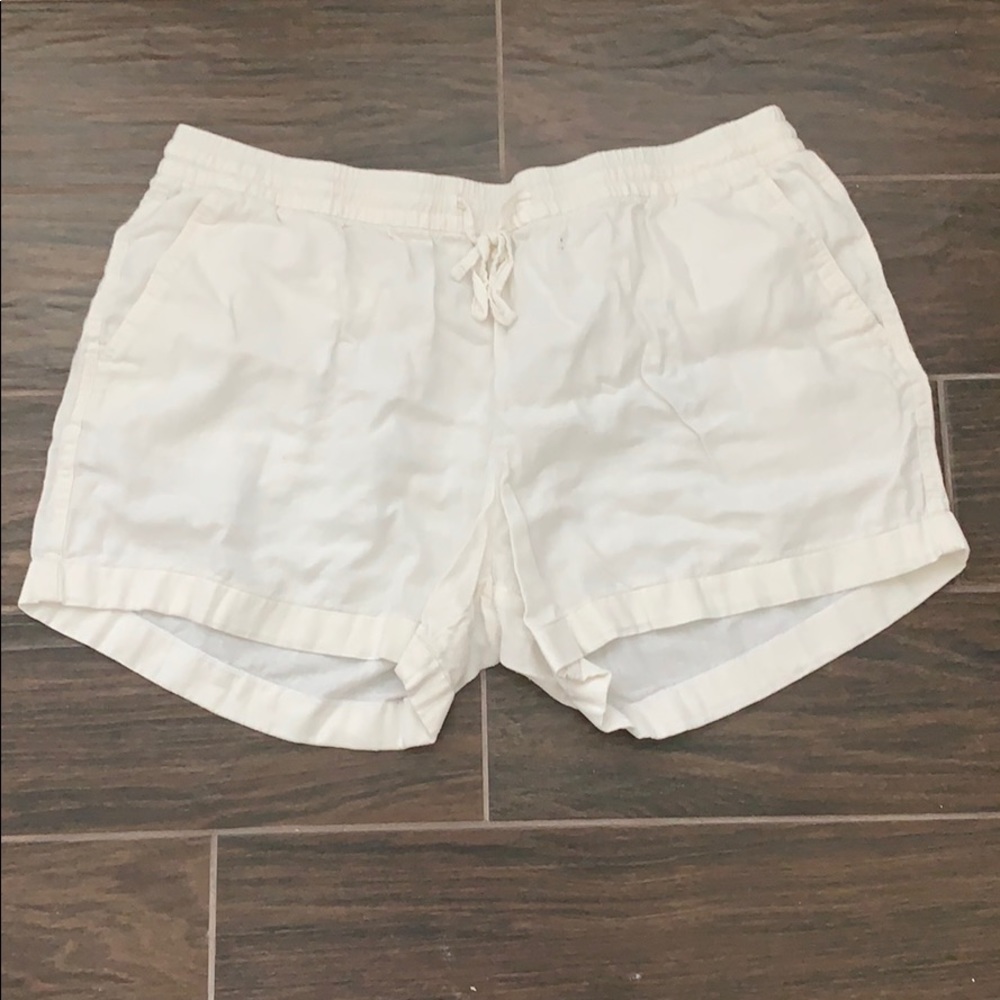 White, linen blend, draw string shorts